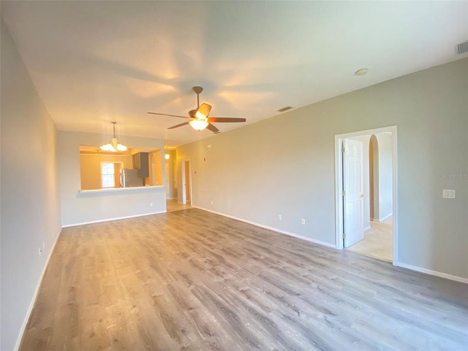 For Rent: $2,150 (2 beds, 2 baths, 1326 Square Feet)