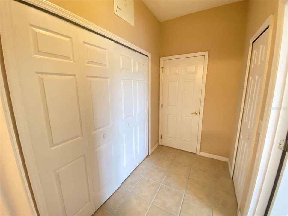 For Rent: $2,150 (2 beds, 2 baths, 1326 Square Feet)