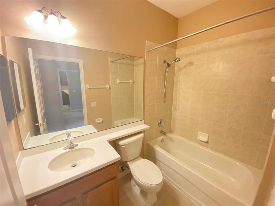 For Rent: $2,150 (2 beds, 2 baths, 1326 Square Feet)