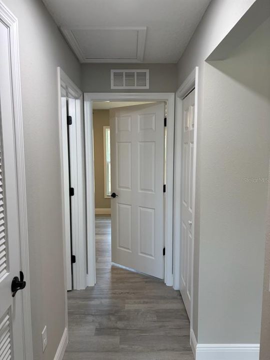 合同活跃: $237,500 (3 贝兹, 2 浴室, 1405 平方英尺)