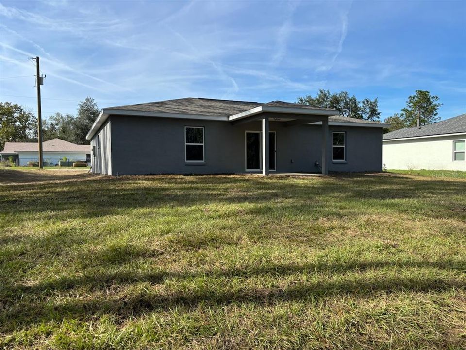 合同活跃: $237,500 (3 贝兹, 2 浴室, 1405 平方英尺)