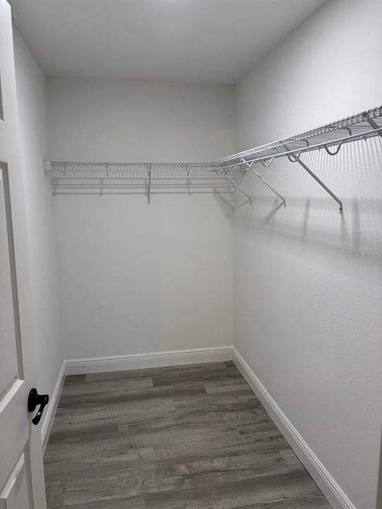 合同活跃: $237,500 (3 贝兹, 2 浴室, 1405 平方英尺)