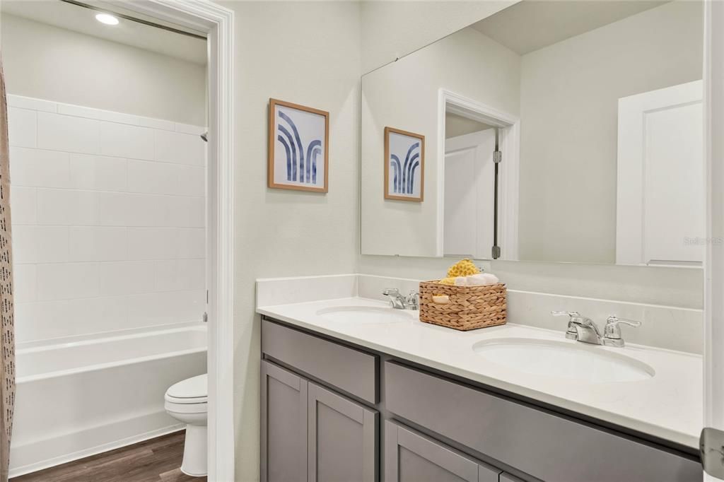 待售: $503,990 (5 贝兹, 3 浴室, 2663 平方英尺)