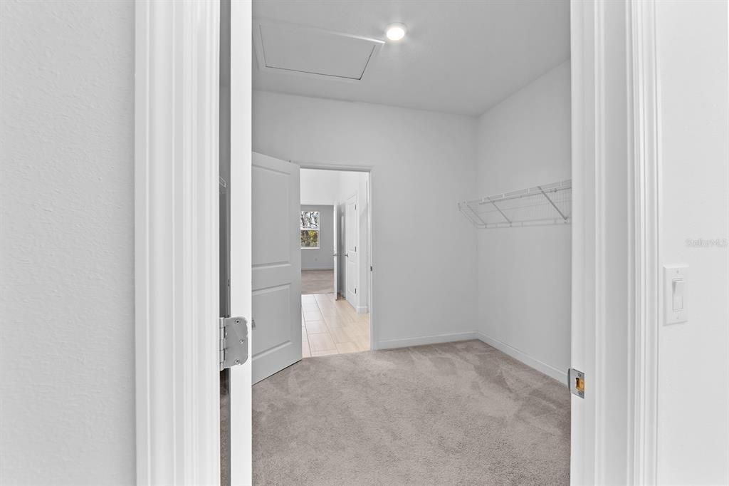 For Rent: $2,995 (2 beds, 2 baths, 1961 Square Feet)