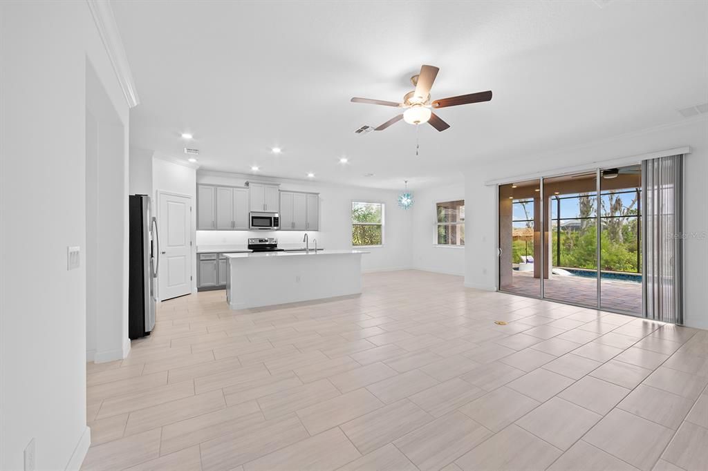 For Rent: $2,995 (2 beds, 2 baths, 1961 Square Feet)