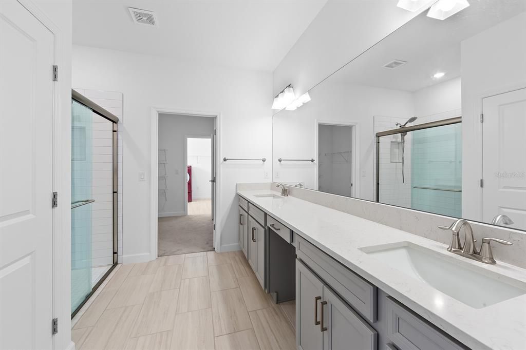 For Rent: $2,995 (2 beds, 2 baths, 1961 Square Feet)