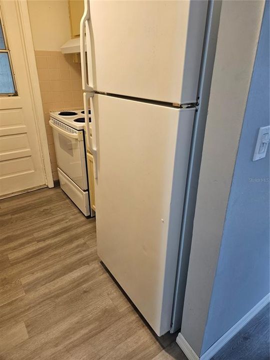 For Sale: $99,950 (2 beds, 1 baths, 722 Square Feet)