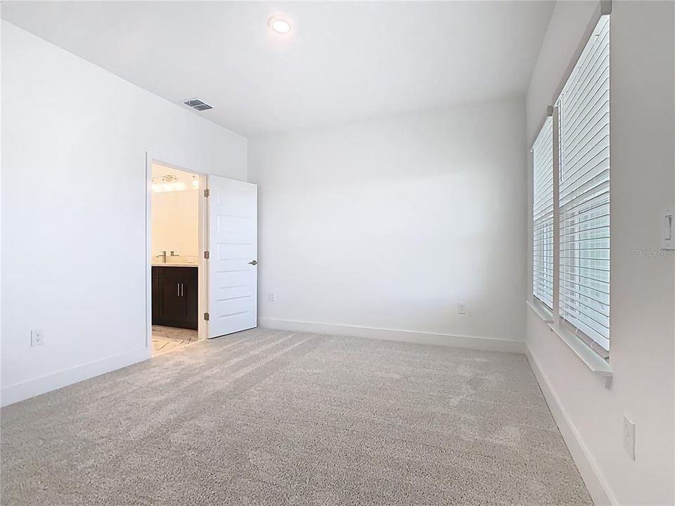 En Renta: $3,000 (3 camas, 3 baños, 1785 Pies cuadrados)