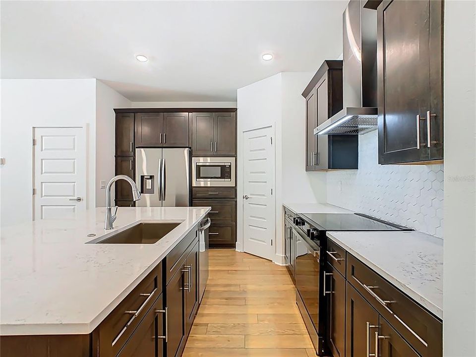 En Renta: $3,000 (3 camas, 3 baños, 1785 Pies cuadrados)