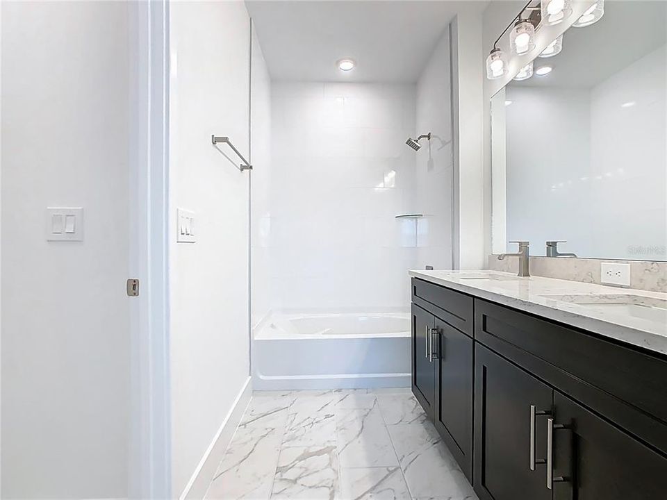 En Renta: $3,000 (3 camas, 3 baños, 1785 Pies cuadrados)