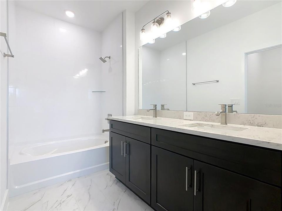 En Renta: $3,000 (3 camas, 3 baños, 1785 Pies cuadrados)