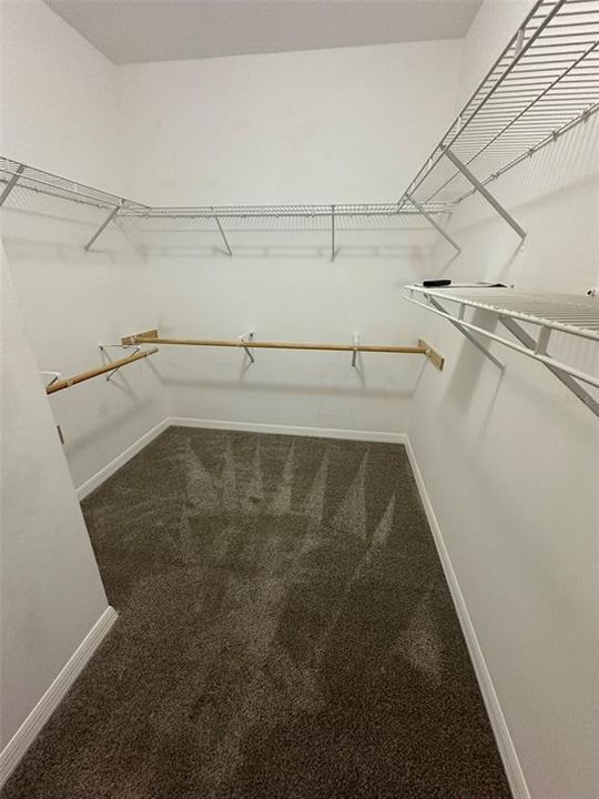 出租: $3,000 (3 贝兹, 3 浴室, 2236 平方英尺)