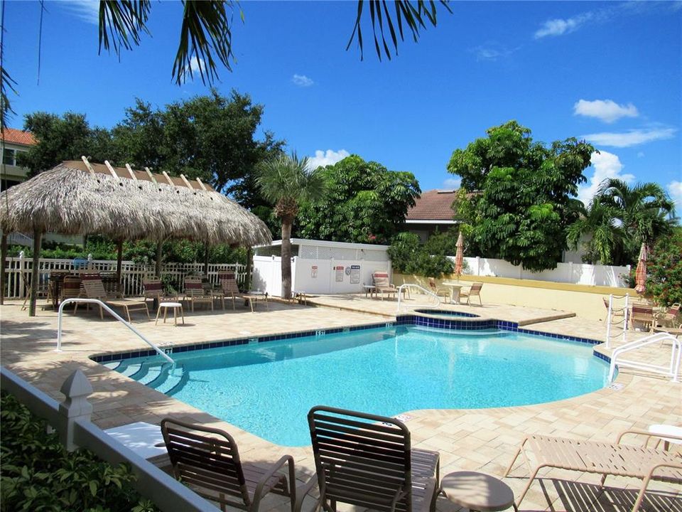 出租: $3,000 (3 贝兹, 3 浴室, 2236 平方英尺)