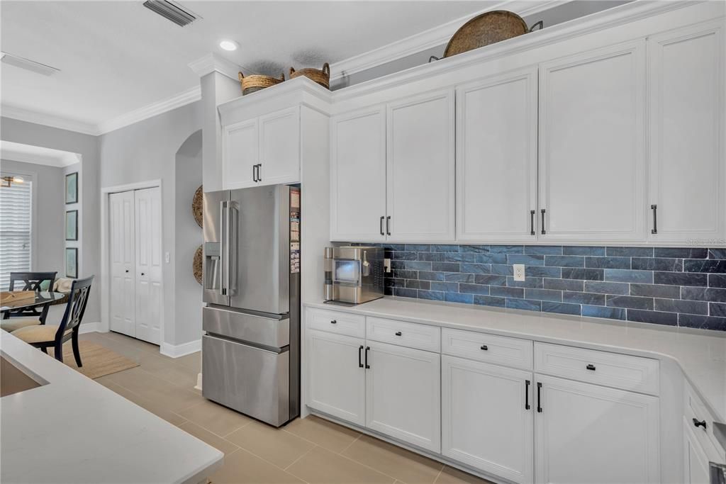 出租: $5,350 (4 贝兹, 3 浴室, 2881 平方英尺)