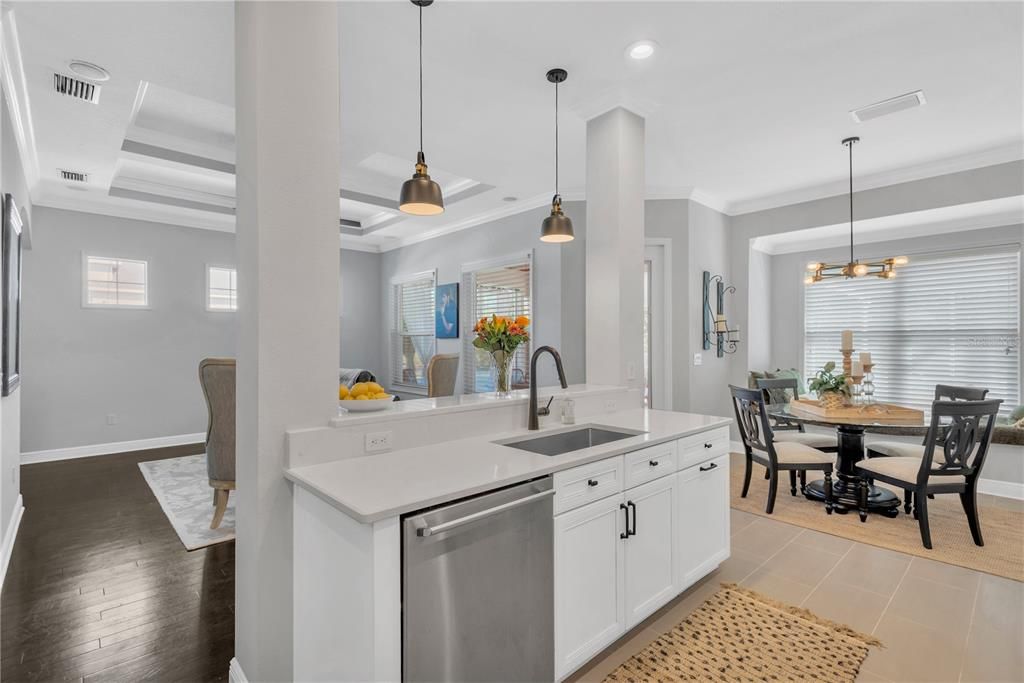 出租: $5,350 (4 贝兹, 3 浴室, 2881 平方英尺)