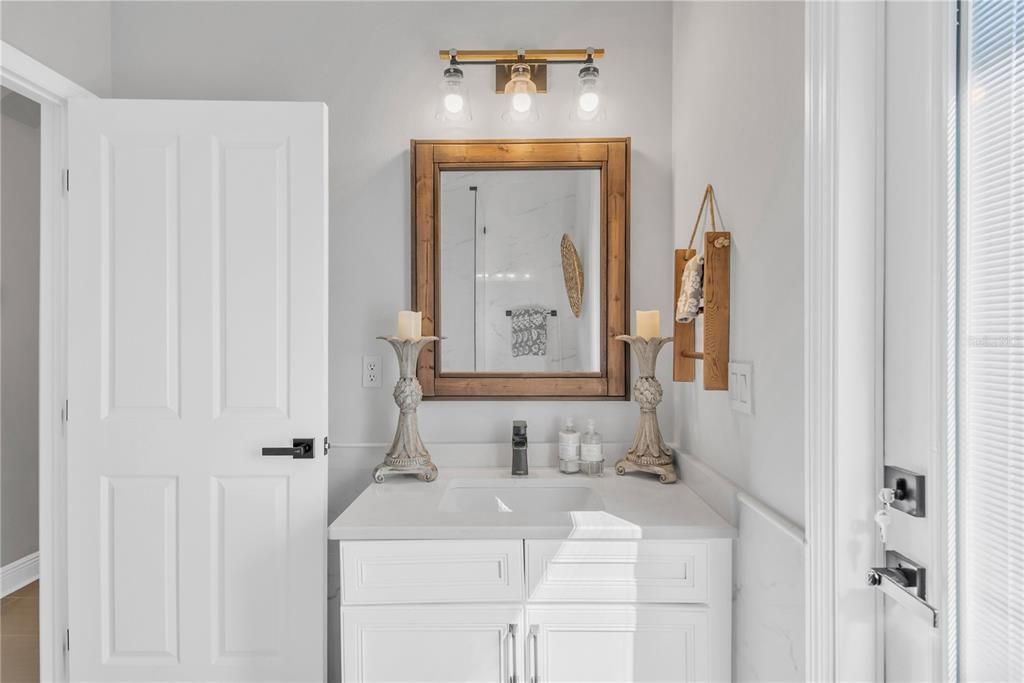 出租: $5,350 (4 贝兹, 3 浴室, 2881 平方英尺)