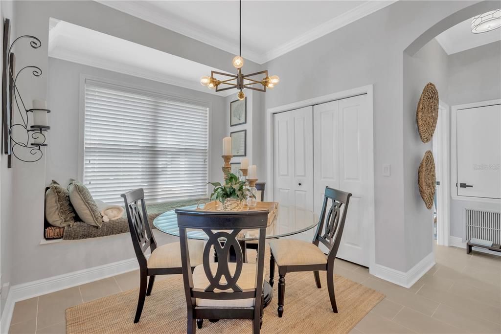 出租: $5,350 (4 贝兹, 3 浴室, 2881 平方英尺)