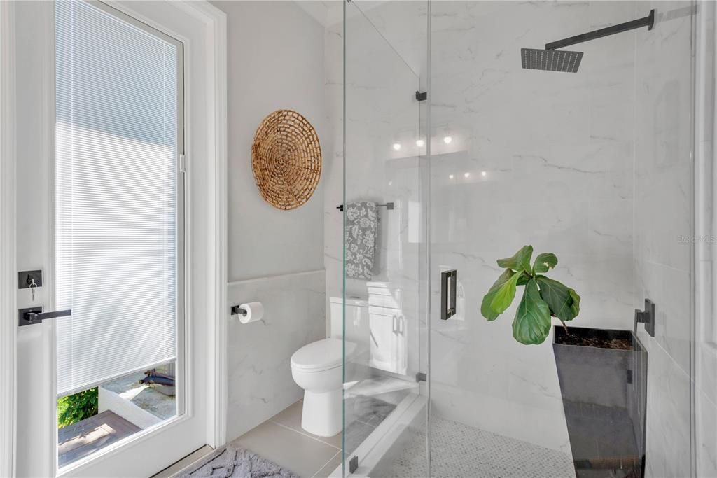 出租: $5,350 (4 贝兹, 3 浴室, 2881 平方英尺)