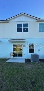 For Sale: $307,990 (3 beds, 2 baths, 1502 Square Feet)