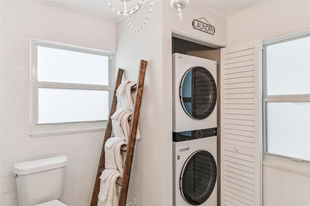 For Sale: $599,999 (2 beds, 2 baths, 1138 Square Feet)