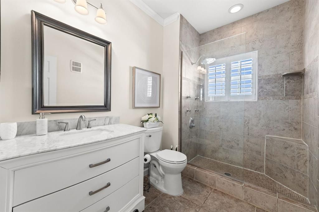 待售: $449,900 (2 贝兹, 2 浴室, 1421 平方英尺)