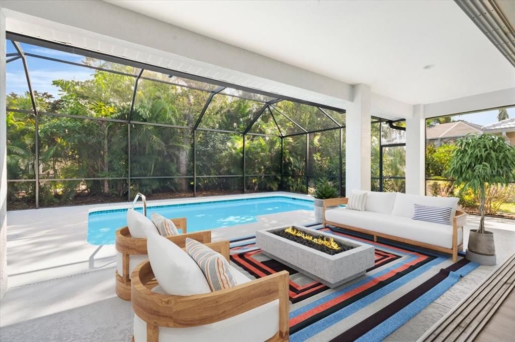 For Sale: $599,000 (3 beds, 2 baths, 2007 Square Feet)