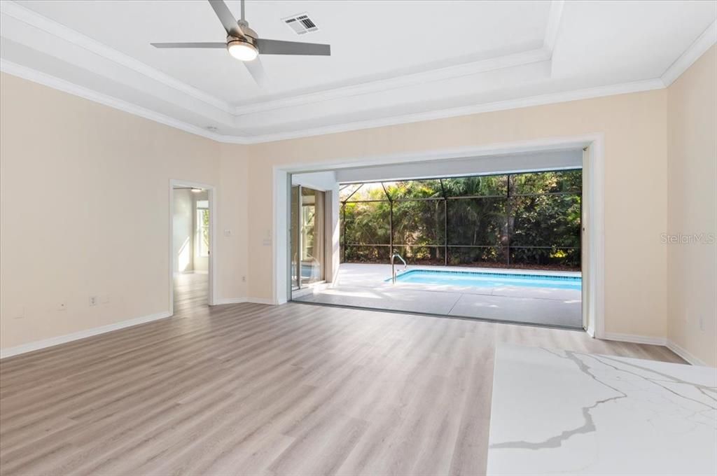 For Sale: $599,000 (3 beds, 2 baths, 2007 Square Feet)