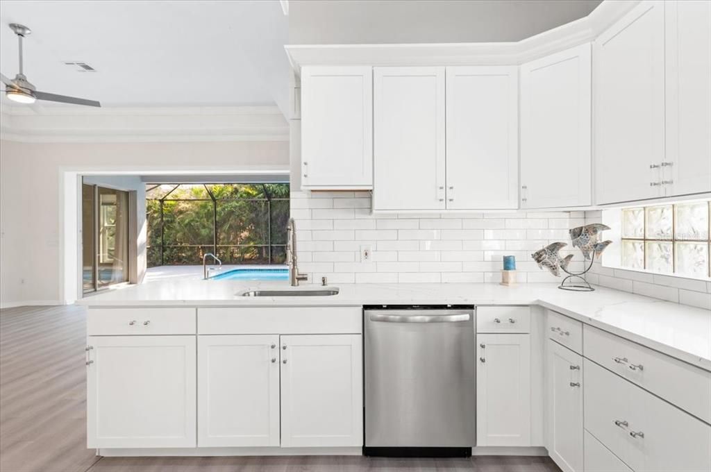 For Sale: $599,000 (3 beds, 2 baths, 2007 Square Feet)