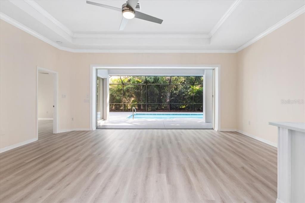 For Sale: $599,000 (3 beds, 2 baths, 2007 Square Feet)