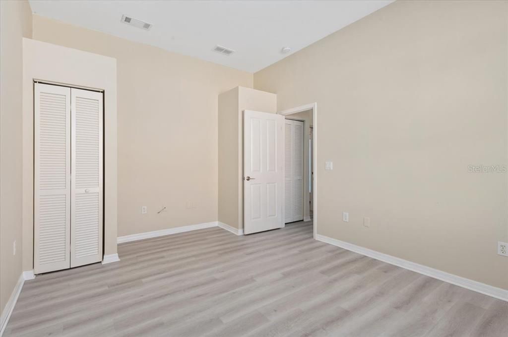 For Sale: $599,000 (3 beds, 2 baths, 2007 Square Feet)