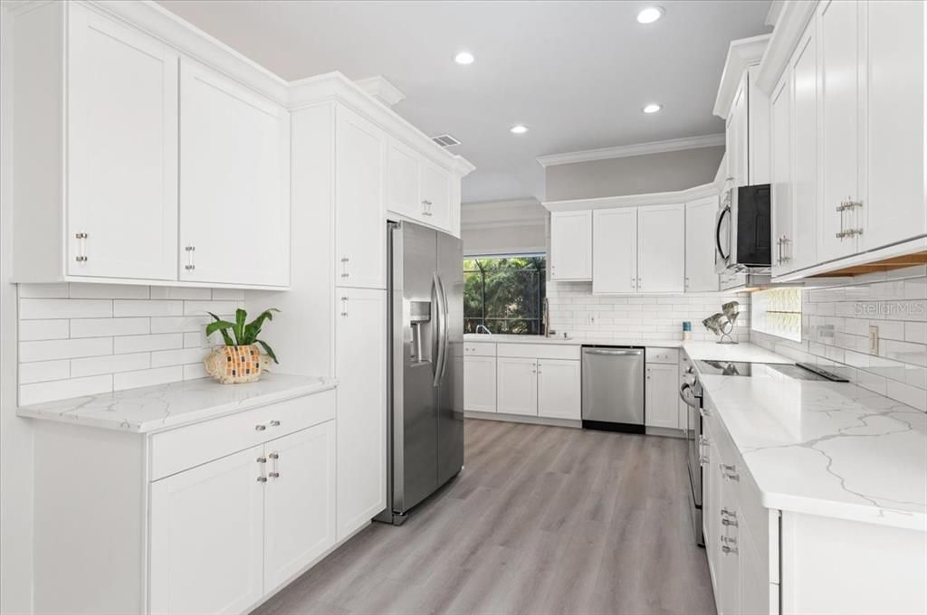 For Sale: $599,000 (3 beds, 2 baths, 2007 Square Feet)