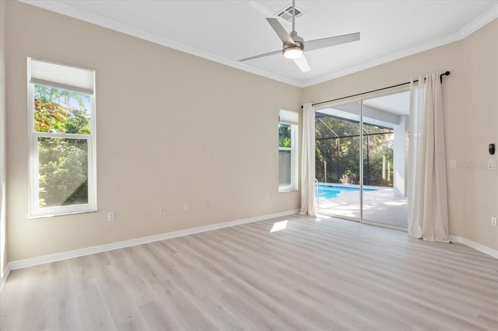 For Sale: $599,000 (3 beds, 2 baths, 2007 Square Feet)