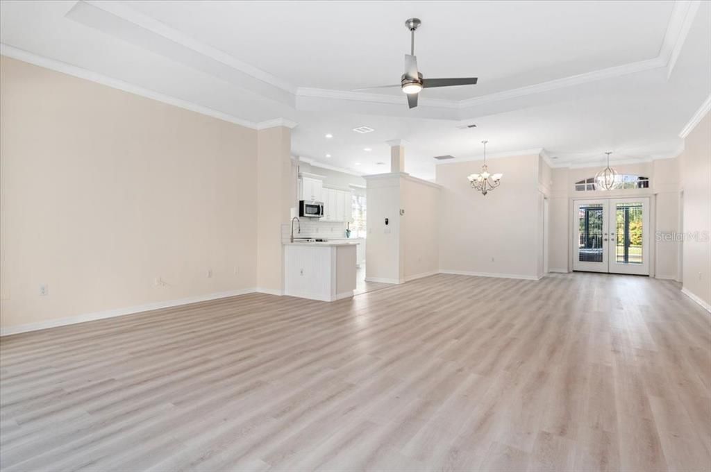 For Sale: $599,000 (3 beds, 2 baths, 2007 Square Feet)