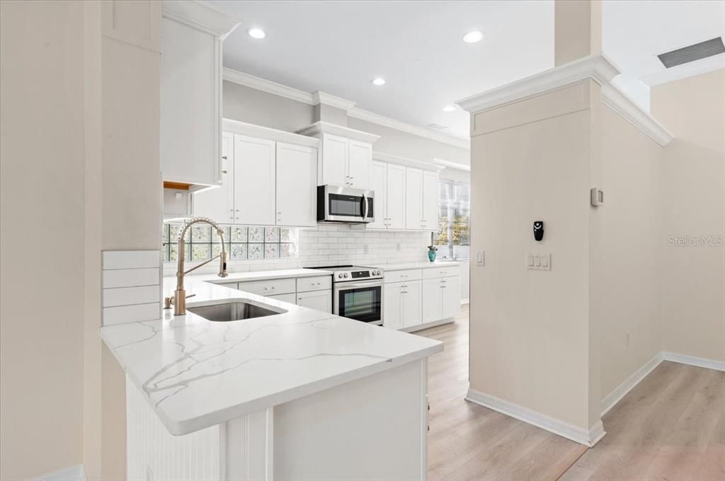 For Sale: $599,000 (3 beds, 2 baths, 2007 Square Feet)