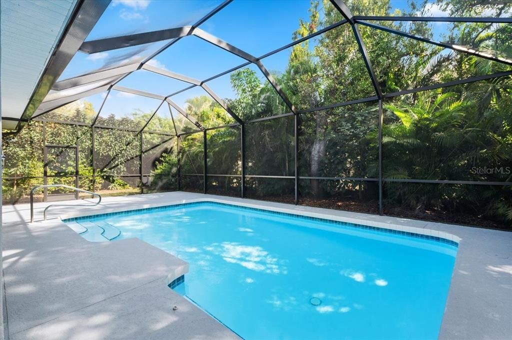 For Sale: $599,000 (3 beds, 2 baths, 2007 Square Feet)