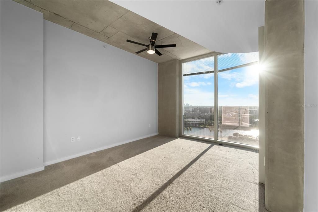 Active With Contract: $599,750 (2 beds, 2 baths, 1157 Square Feet)