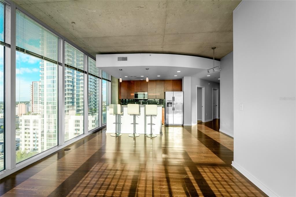 Active With Contract: $599,750 (2 beds, 2 baths, 1157 Square Feet)