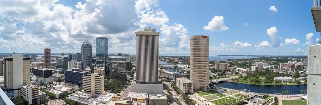 Active With Contract: $599,750 (2 beds, 2 baths, 1157 Square Feet)