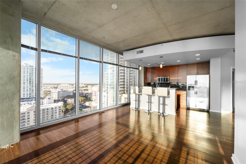 Active With Contract: $599,750 (2 beds, 2 baths, 1157 Square Feet)