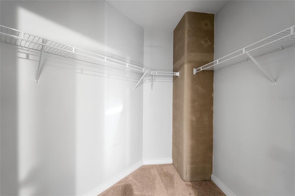 Active With Contract: $599,750 (2 beds, 2 baths, 1157 Square Feet)