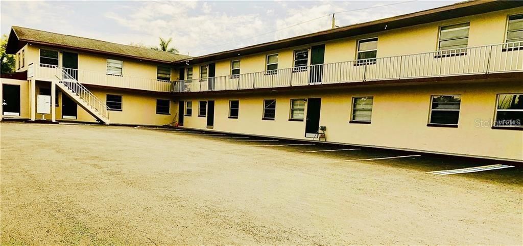 For Rent: $1,595 (3 beds, 1 baths, 900 Square Feet)