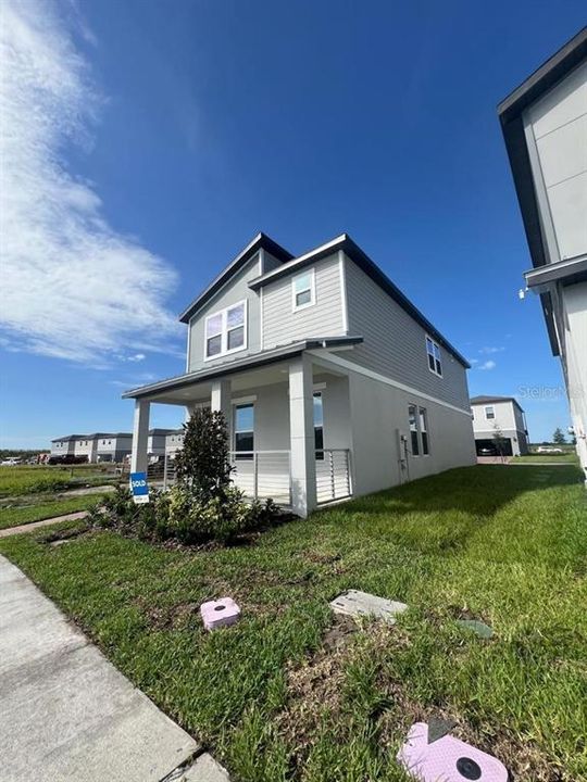 For Rent: $2,300 (3 beds, 2 baths, 1784 Square Feet)