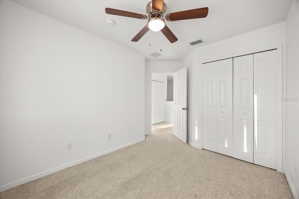 待售: $245,000 (3 贝兹, 2 浴室, 1468 平方英尺)