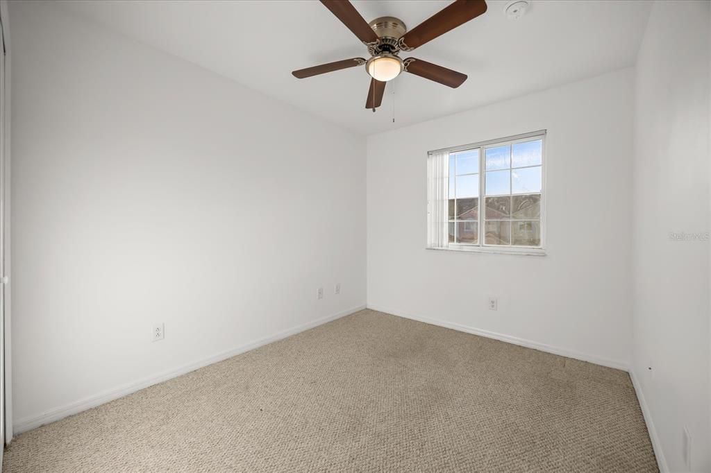 待售: $245,000 (3 贝兹, 2 浴室, 1468 平方英尺)