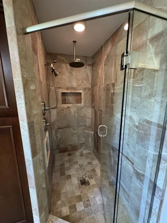 出租: $3,000 (3 贝兹, 2 浴室, 2457 平方英尺)