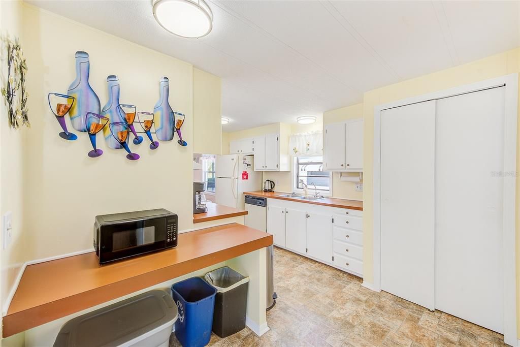 For Sale: $194,500 (3 beds, 2 baths, 1440 Square Feet)