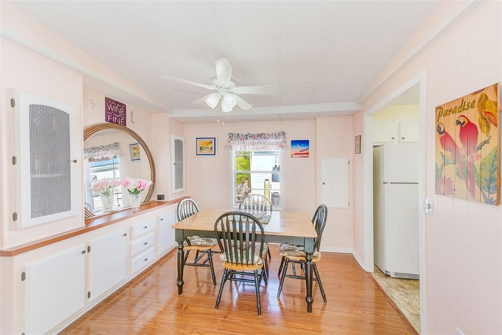 For Sale: $194,500 (3 beds, 2 baths, 1440 Square Feet)