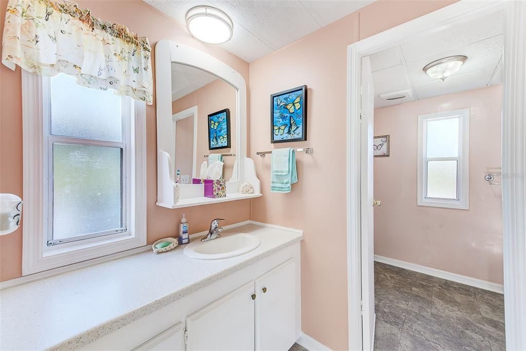 For Sale: $194,500 (3 beds, 2 baths, 1440 Square Feet)