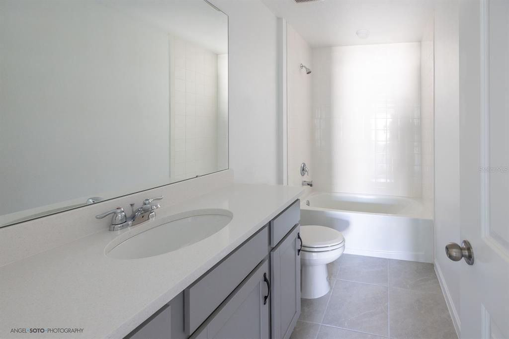 For Rent: $2,600 (3 beds, 2 baths, 1627 Square Feet)