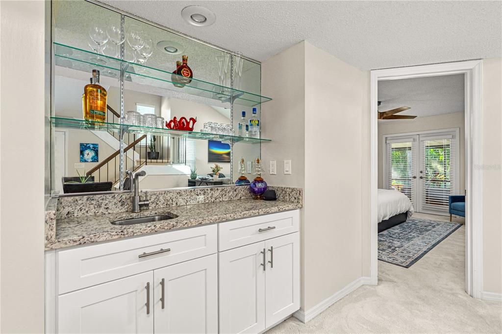 На продажу: $240,000 (3 спален, 2 ванн, 1668 Квадратных фут)